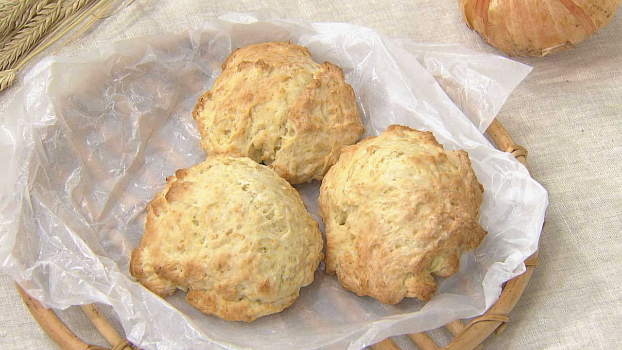 5 30 木 混ぜて焼くだけ 新たまねぎ１００ パン